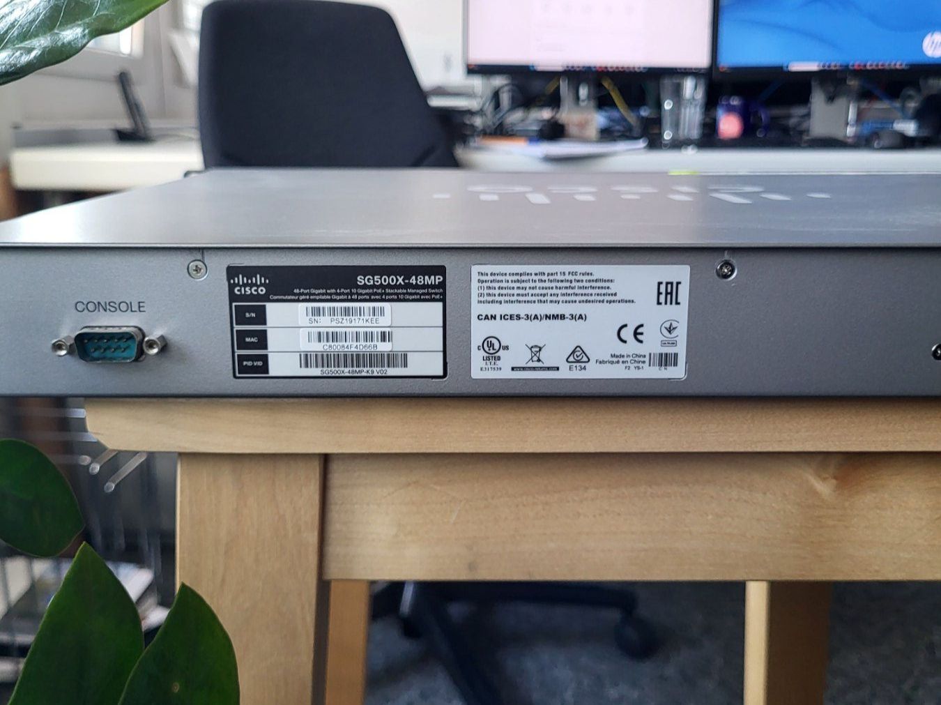 Cisco Hub & Switch: Cisco SG500X-48MP Switch – Usato da Rümlang venduto da Greenliff 1
