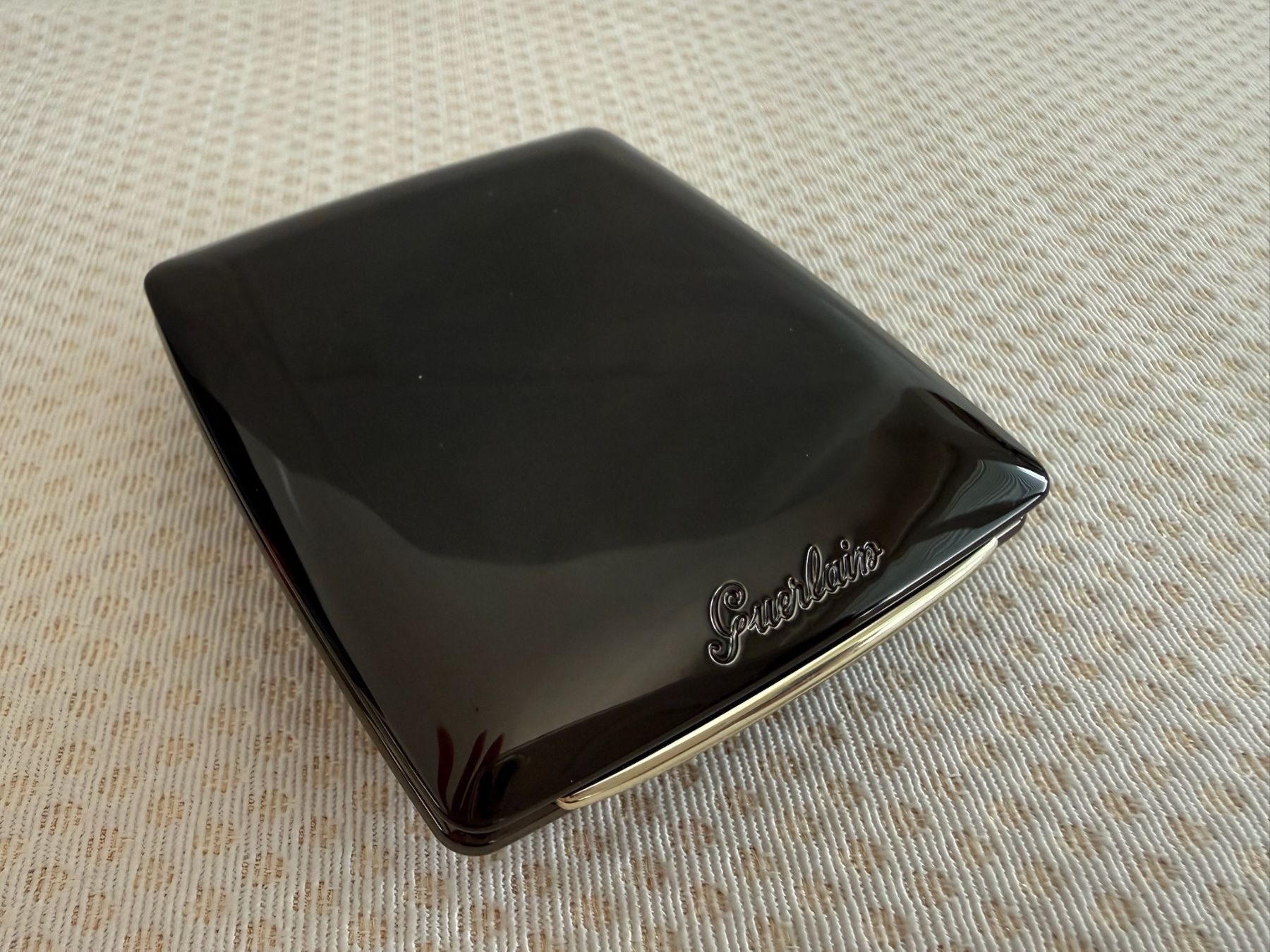 Guerlain Make-up: Guerlain - Parure - Fond de teint compact – Usato da Sion venduto da accroshoes 2
