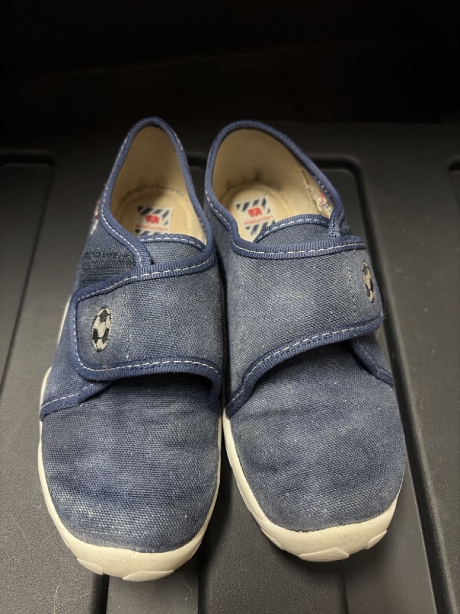 Elefanten Scarpe per ragazzi: Knabenfinken Grösse 31 – Usato da Granges-Paccot venduto da Fwaeber 1