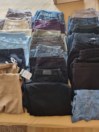 Flomi / secondhand    22 Hosen  /  Jeans