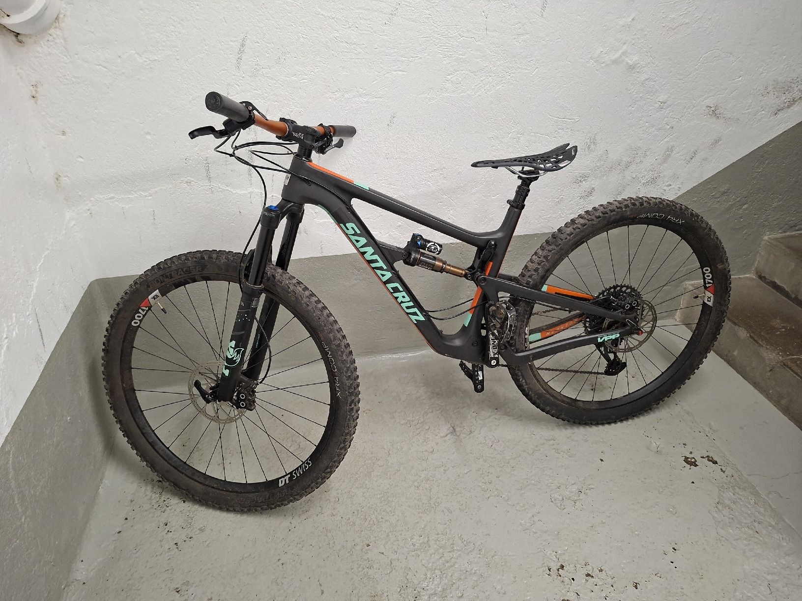 Santa Cruz Biciclette: Santa Cruz Hightower – Usato da Zürich venduto da dmd_b2lz