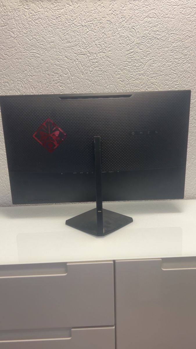 Monitor: Écran pc gaming 144hz HP OMEN 25 – Usato da Martigny venduto da ale_5gzg 2