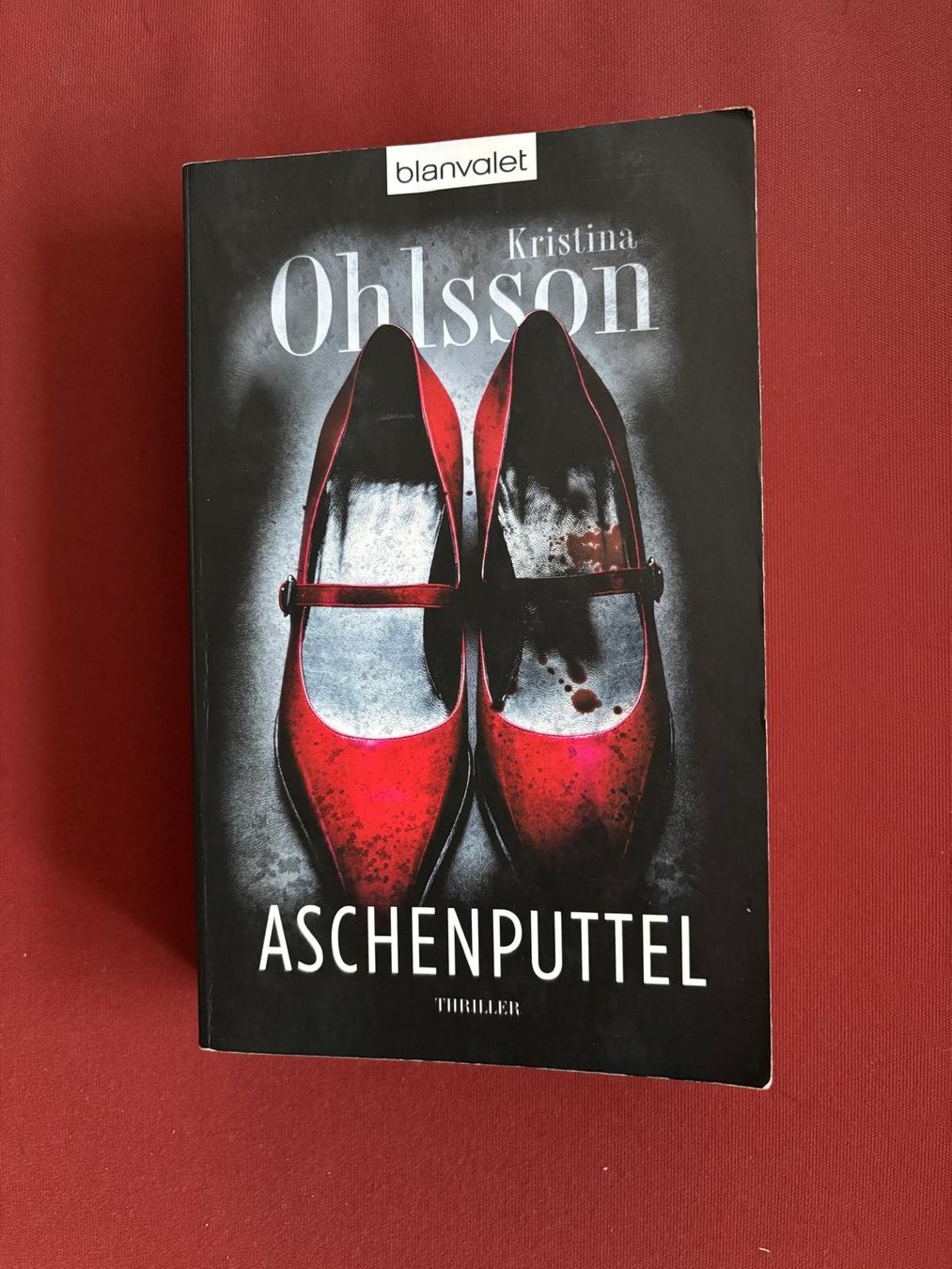 Libri: Ohlsson Kristina - Aschenputtel  / Thriller – Usato da Schaffhausen venduto da buecherlaus-thriller