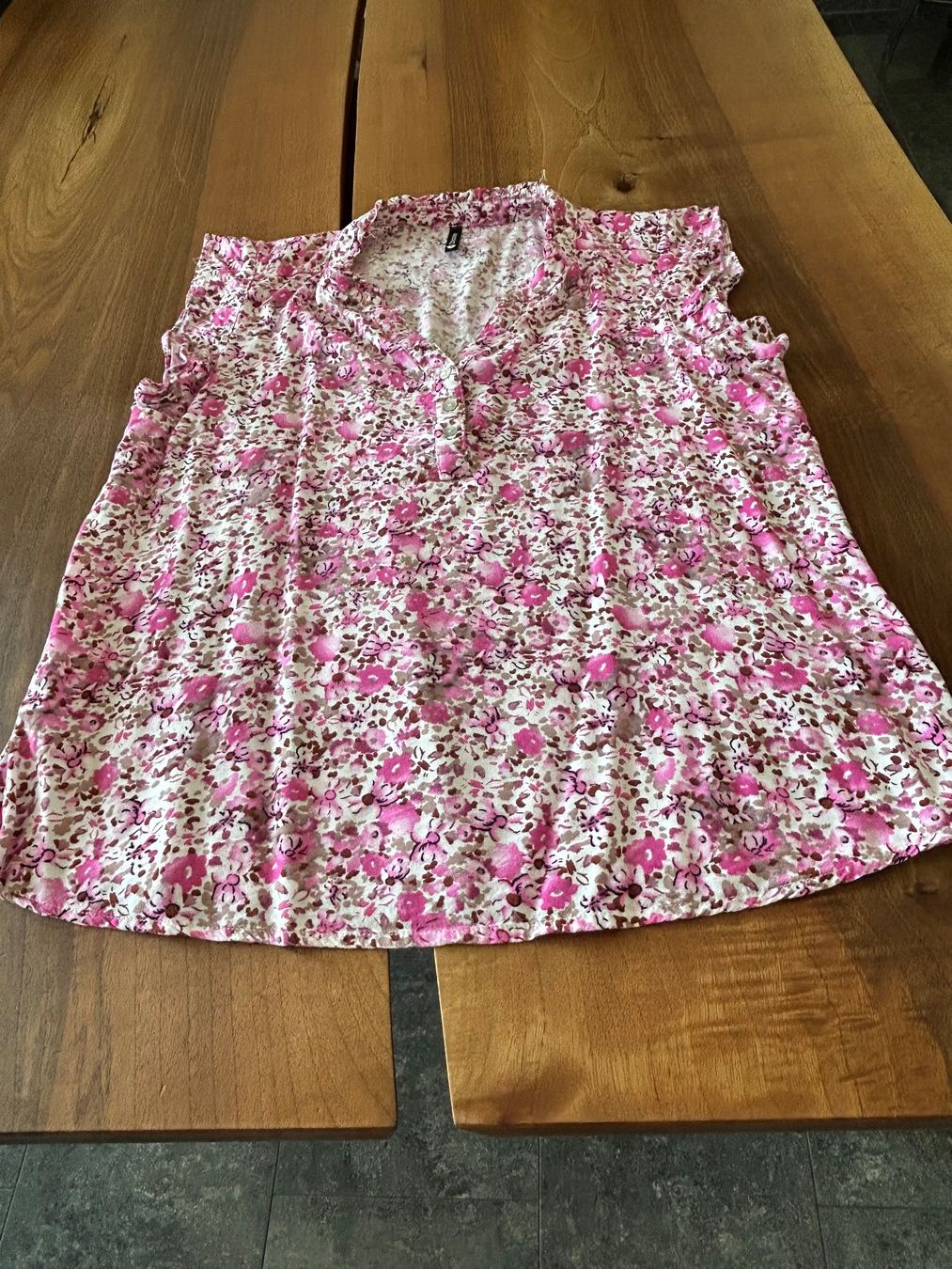 Top: Sommerliches Trägershirt Gr. M – Usato da Schötz venduto da chousan
