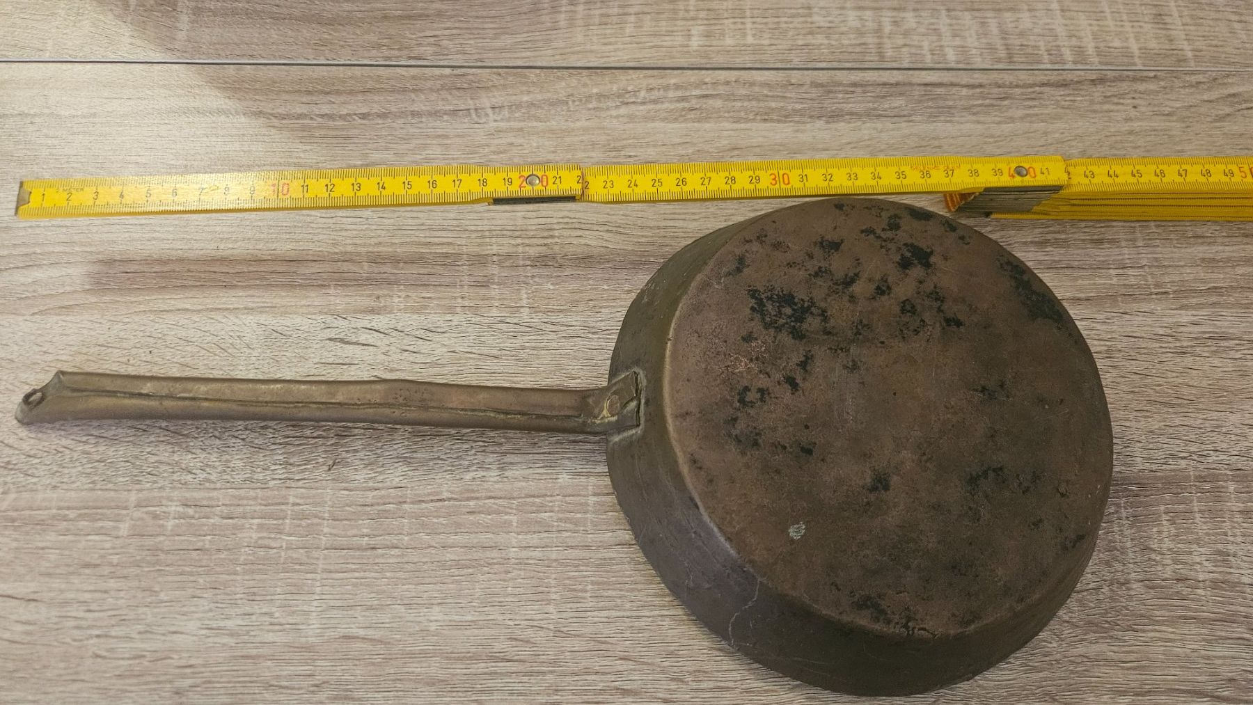 Padelle: Vecchio tegame in rame – Usato da Melano venduto da H-Sara 1