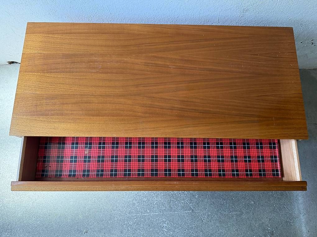 Commodes: Sideboard/Kommode Nussbaum 60er Jahre – D'occasion à Winterthur par bin_y5kb 2