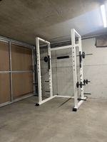 Power Rack Fitnessstation weiss guter Zustand stabil