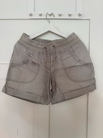 Damen Shorts grau