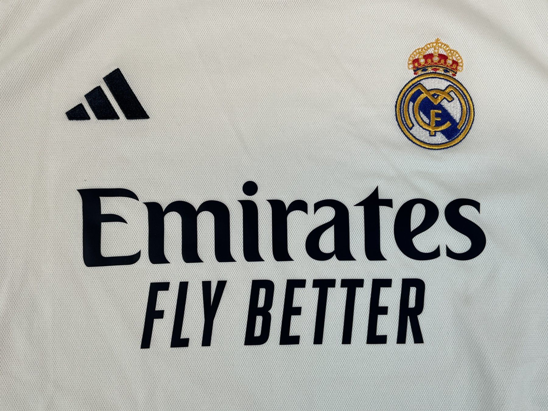 Adidas Leibchen & Hosen: REAL MADRID Trikot Grösse L – Gebraucht aus Richterswil von Restwert_Richterswil 4
