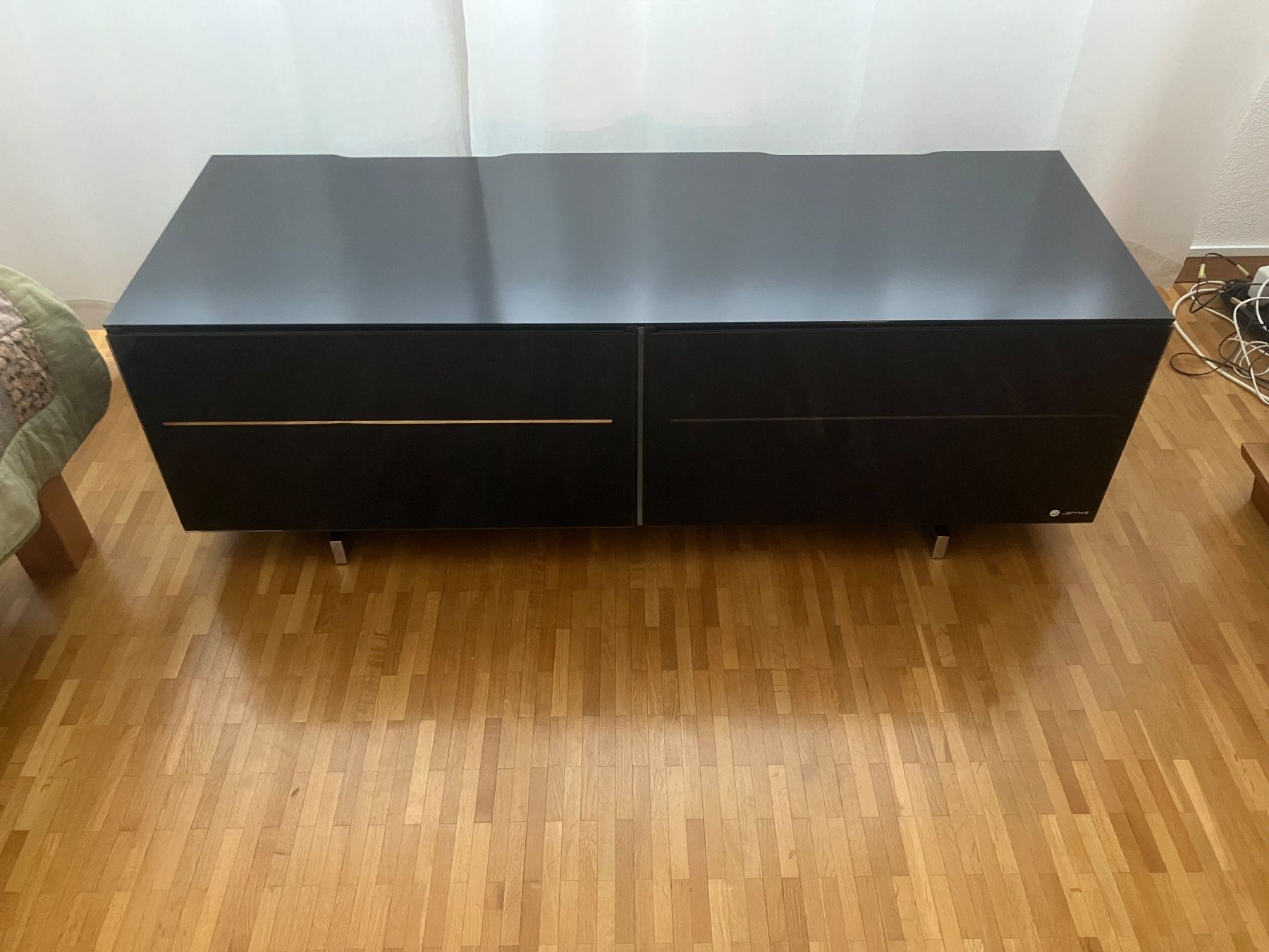 Mobili TV: TV Möbel JAHNKE SL8152 – Usato da Seengen venduto da BeoLeo