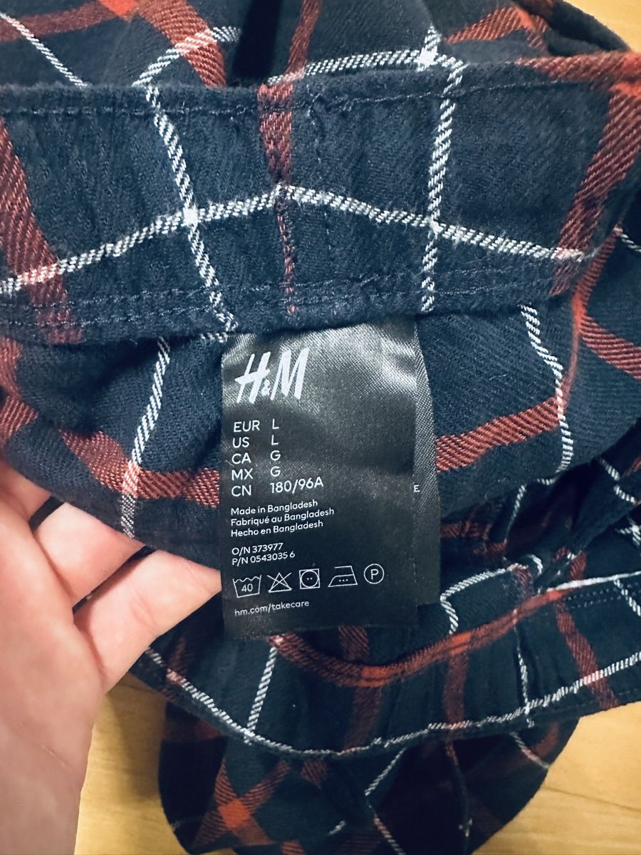 H&M Pigiami: Oversized Pyjamahosen – Usato da Weinfelden venduto da jos_nl7m 1
