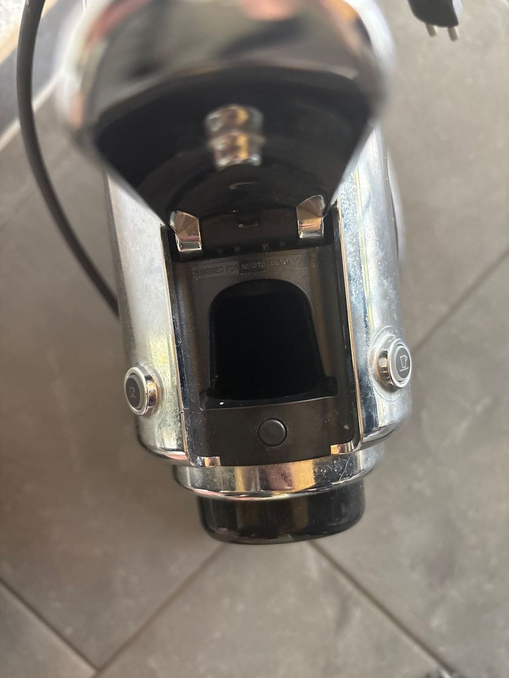 Nespresso Macchine per caffè & Macchine per espresso: Kaffeemaschine Nespresso Pixie Chrom – Difettoso da Koppigen venduto da Kellerfundsachen 1