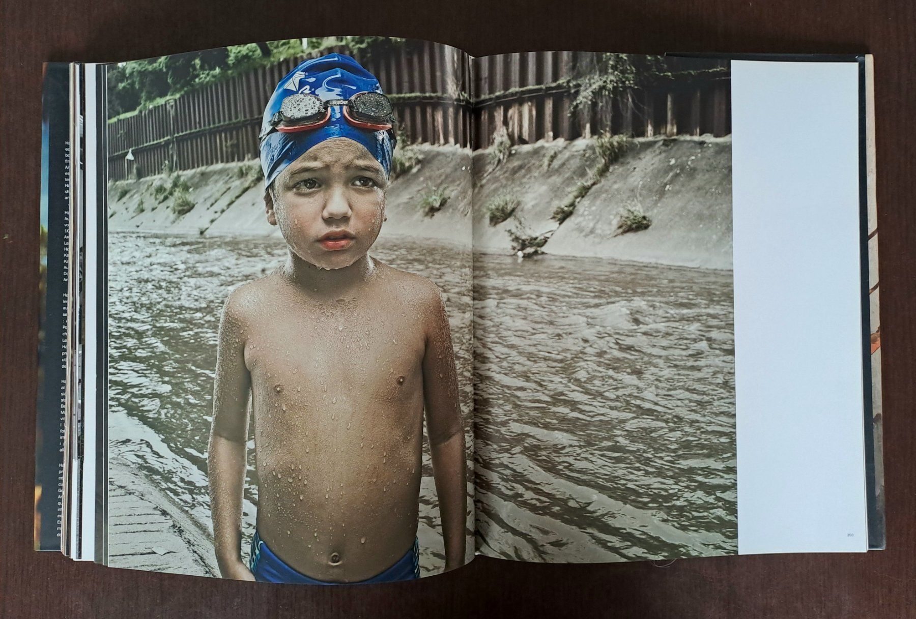 Libri: Hasselblad Master 2010 Vol.2 EMOTION Fotobildband – Usato da Genève venduto da Blowupster 2