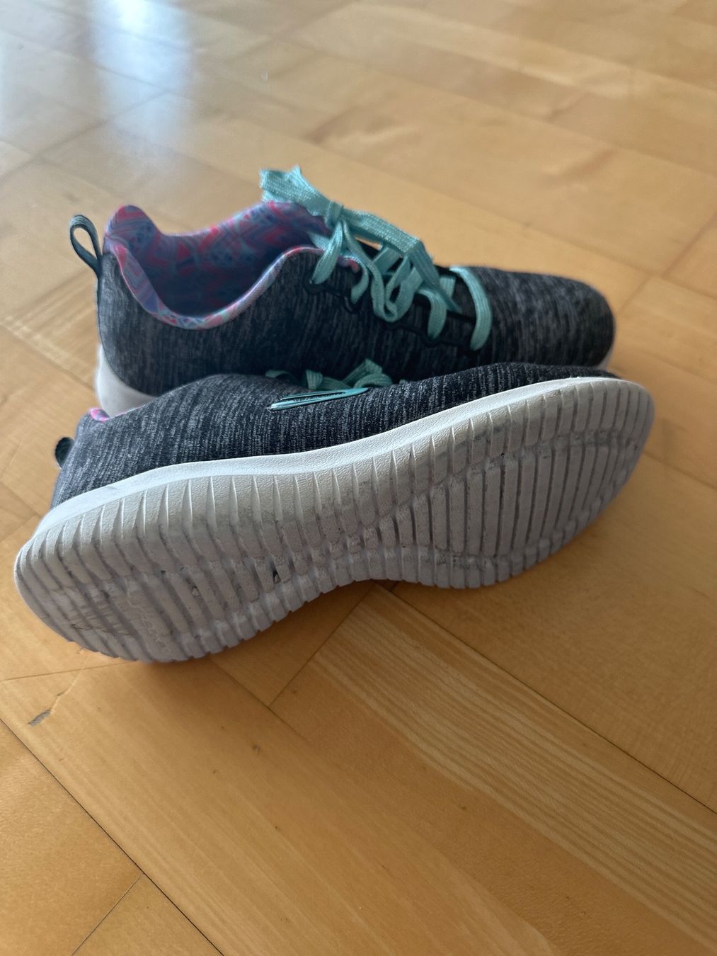 Skechers Scarpe per ragazze: Skechers Turnschuhe 30 – Usato da Fällanden venduto da CorinaE 1