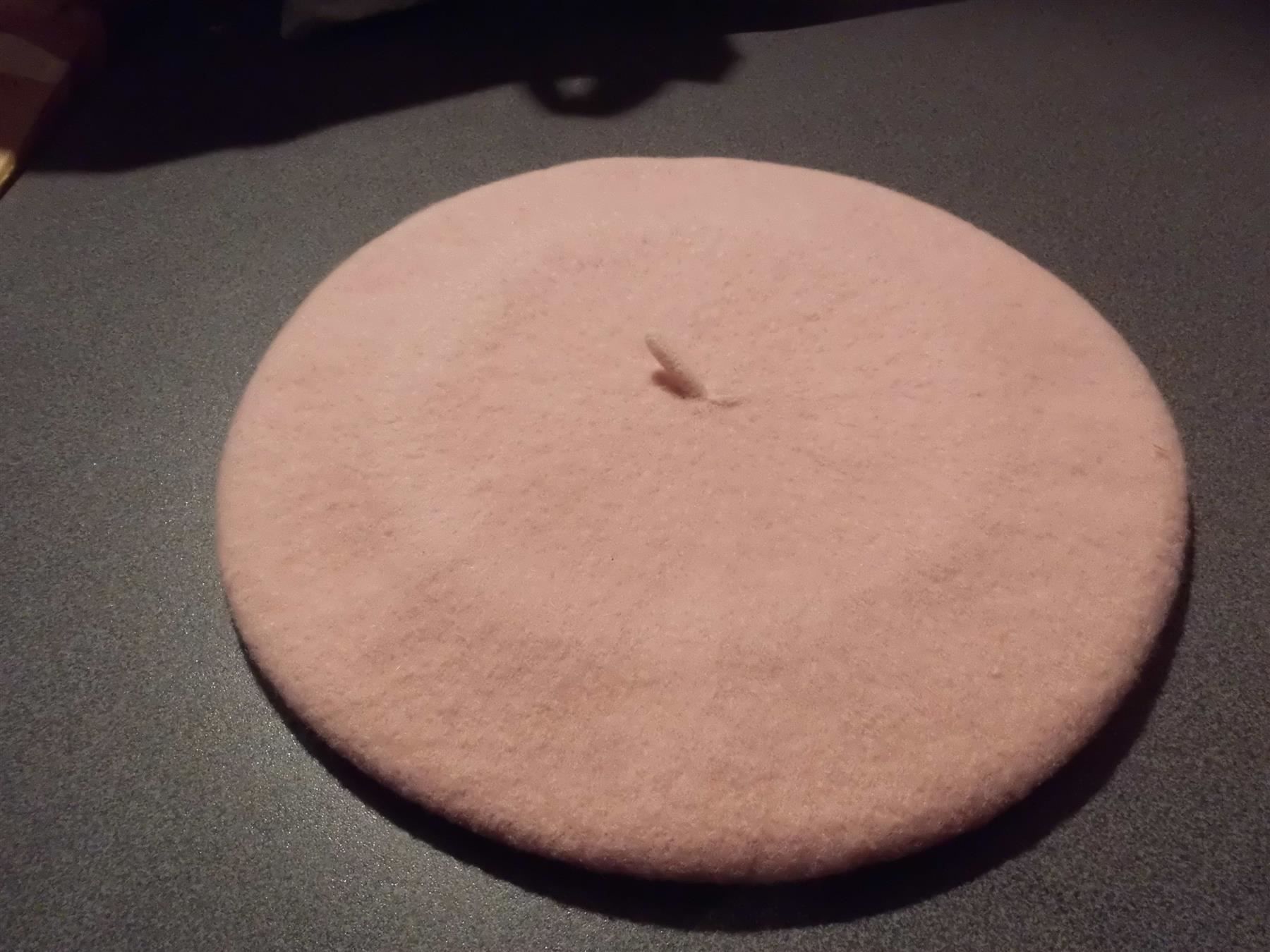 Chapeaux, bonnets & casquettes: Beret rosa – D'occasion à Zürich par abraxas1291