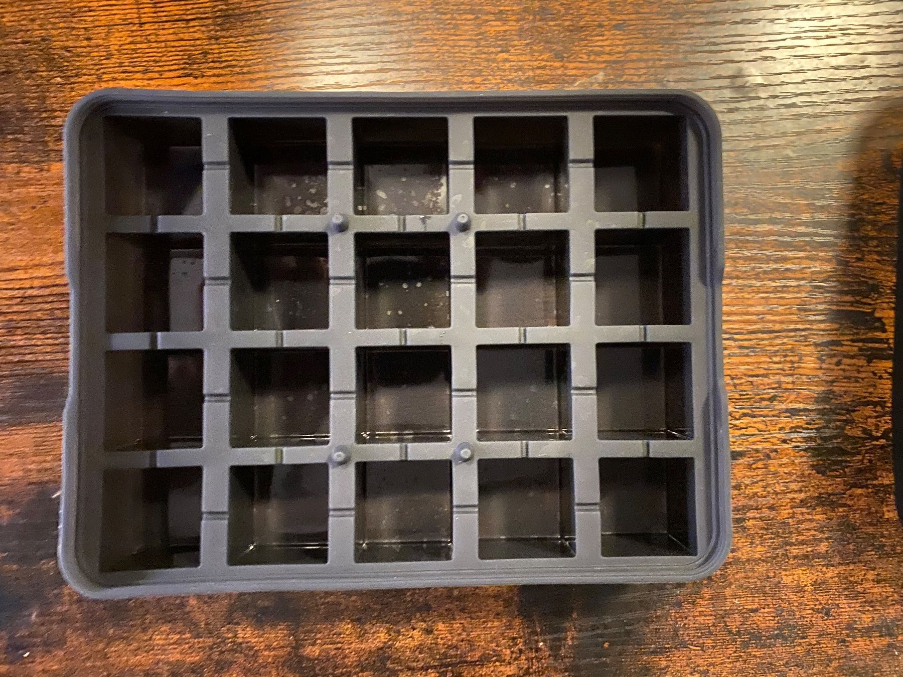 Contenitori & Simili: Eiswürfelform Cubes, Platin Silikon, Lurch - 3cm – Usato da Zuchwil venduto da HowieBowie 2