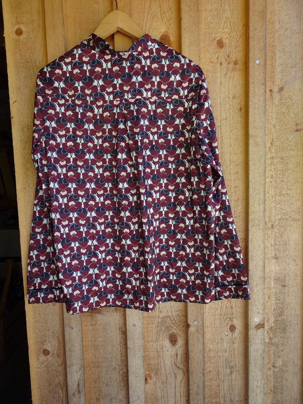 Camicette: Bluse von P.A.R.O.S.H. Bordeauxrot Gr. XL - 424174 – Usato da Küssnacht am Rigi venduto da Good4Deckeli 1