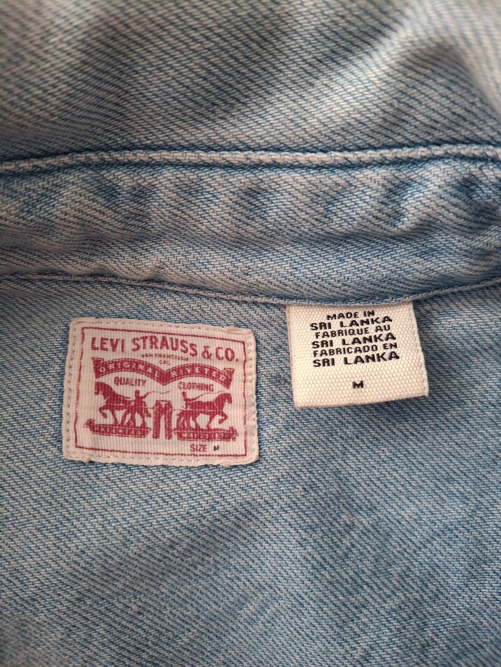 Levi's Camicie: Levi's Jeanshemd Grösse M – Usato da Widnau venduto da Ms_Lefthand 2