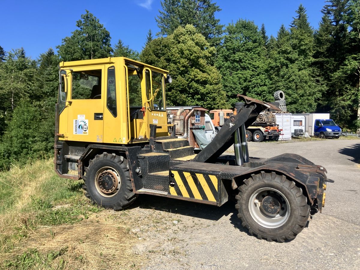 Autocarri: Agro-Truck , Hafenschlepper Terberg – Usato da Schwanden im Emmental venduto da Turbonetics 2