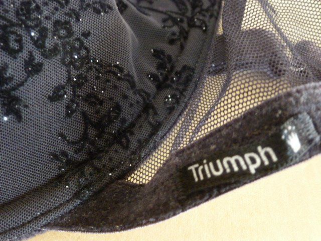 Altra biancheria intima: BH schwarz C 80 – Usato da Luzern venduto da Ankerli 2