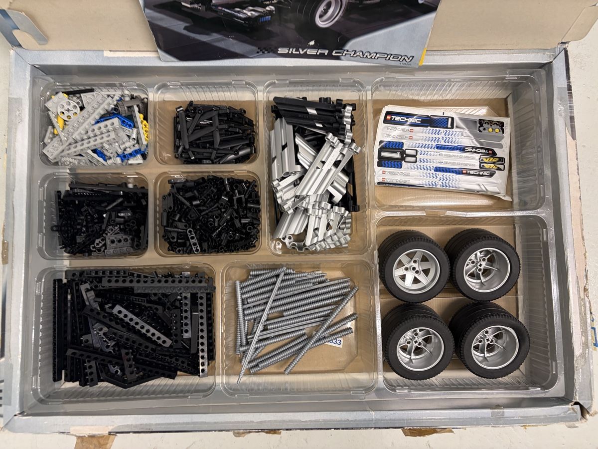 Lego Spielzeuge: Lego Technic 8458 - Silver Champion – Gebraucht aus Zürich von weser 3