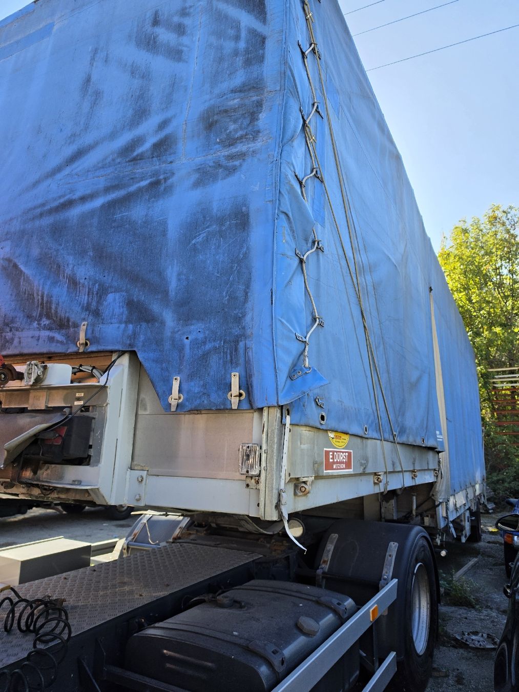 Remorques: Tieflader-Sattel Sachentransporter – D'occasion à Lenzburg par Florina55 1