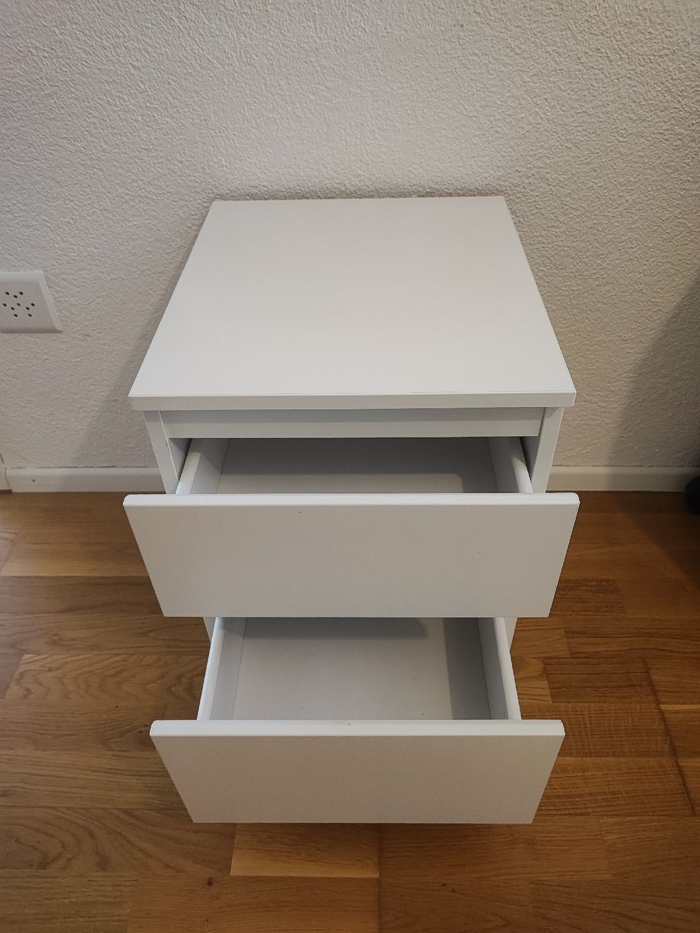 Ikea Comodini: Malm Nachttisch Ikea – Nuovo (secondo la descrizione) da Heerbrugg venduto da chi_sck6 2