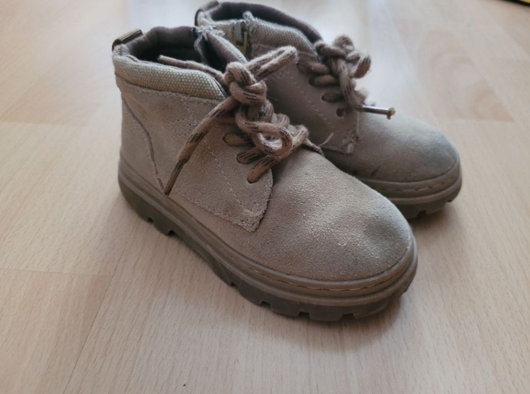 Zara Scarpe per ragazzi: Schuhe Zara gr. 23 – Usato da Inwil venduto da Flower2325 2