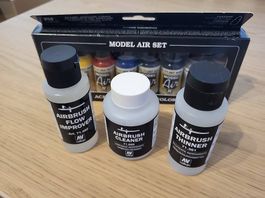 Vallejo Farb-Set & Airbrush-Mittel