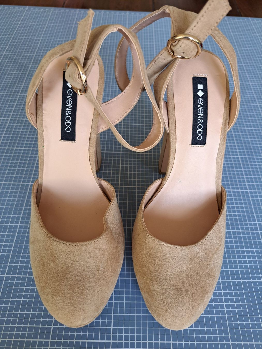 Scarpe da donna: High Heels Gr. 37 – Nuovo (secondo la descrizione) da Oetwil am See venduto da Kuechenzeit