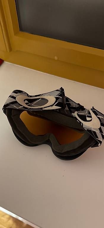 Occhiali & Lenti: Oakley Skibrille – Usato da Bischofszell venduto da Nenga 1