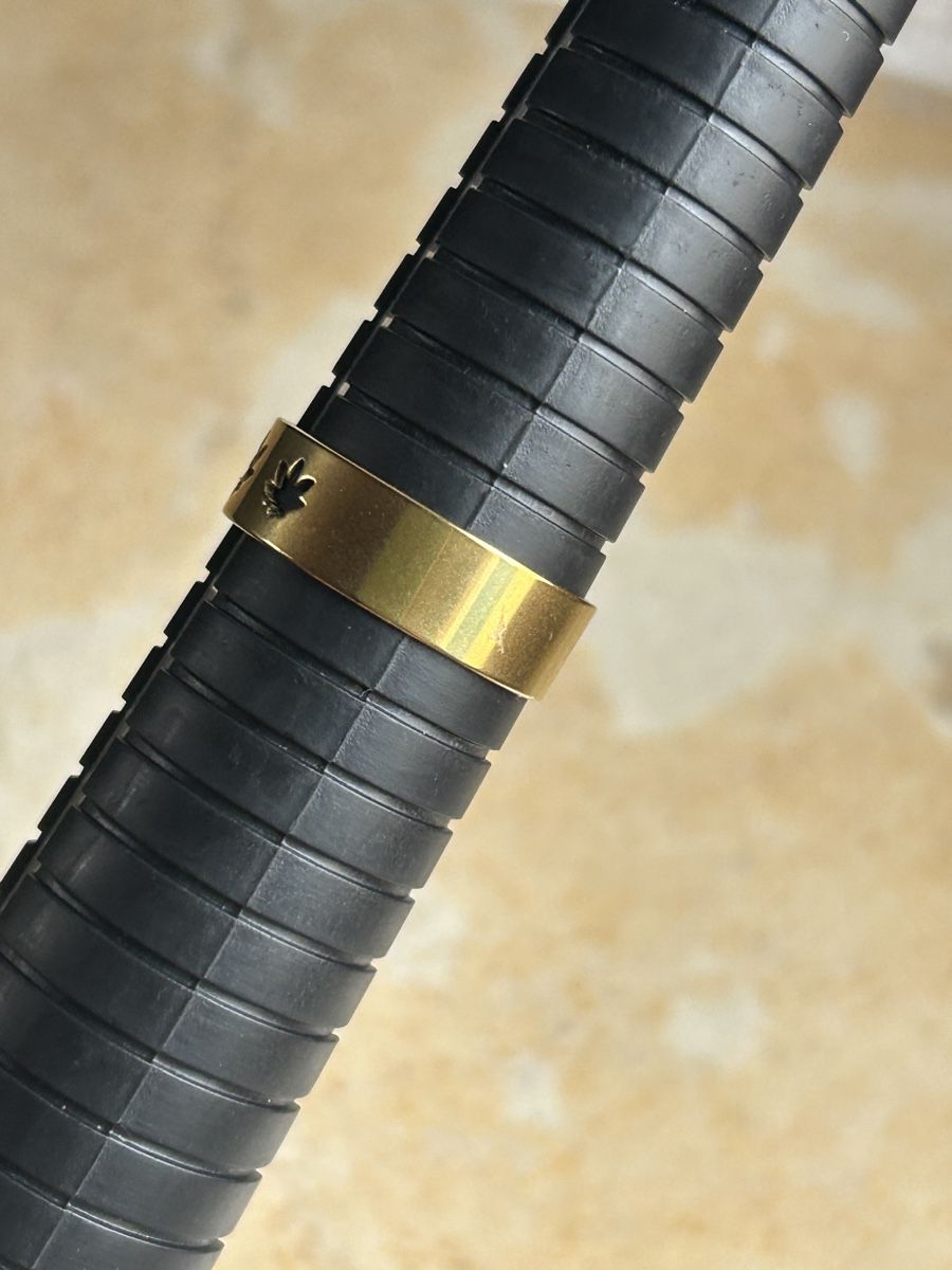Anelli: GoldigerRing mit Hanfblatt Gr. 65 – Usato da Dittingen venduto da Bijoubelle 5