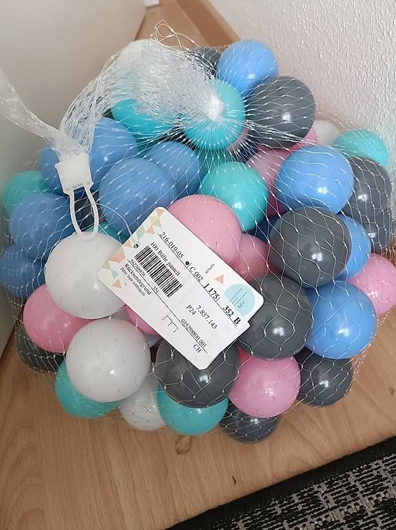 Spielzeuge: Bälle in pastel – Neu (gemäss Beschreibung) aus Beringen von frenchfrog