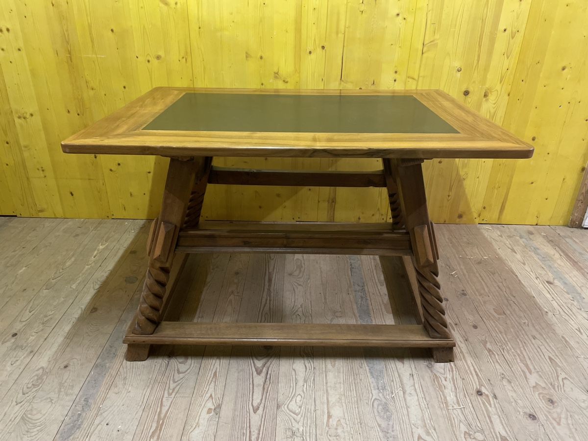 Tables: Tisch Nussbaum – D'occasion à Almens par bsundrix