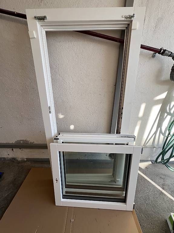 Finestre: Fenster 168 x 85 cm – Usato da Schwanden Sigrisw venduto da leumas1975