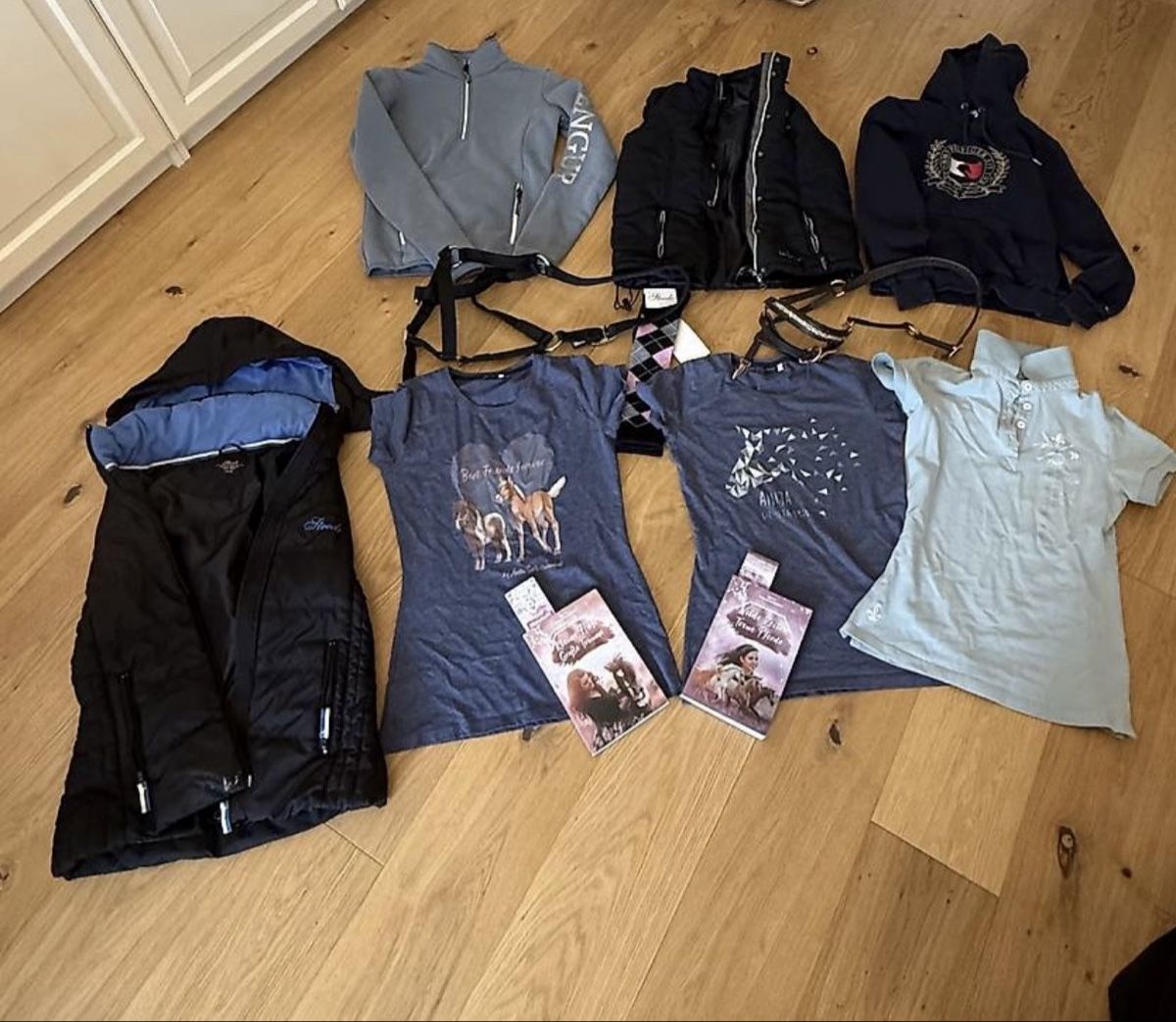 Lotti & Set di vestiti: Reitkleider set Tommy Hilfiger – Usato da Adligenswil venduto da Porzel