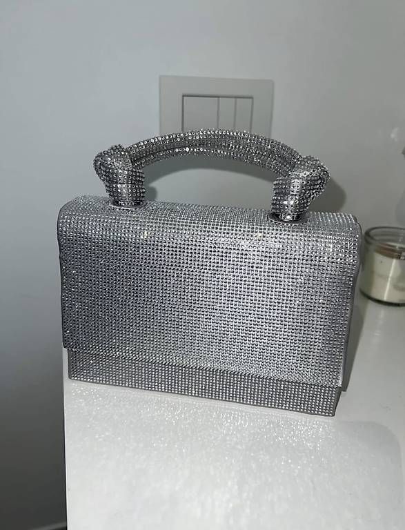 Borse da donna: Zara shimmery bag / glitter bag – Usato da Lugaggia venduto da noe_7ccw 2