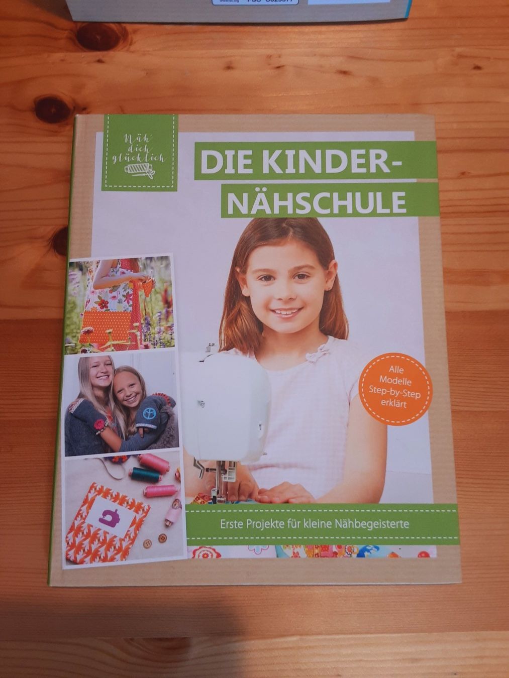 Libri: Näh dich glücklich – Nuovo (secondo la descrizione) da Glattfelden venduto da Roman2504 4