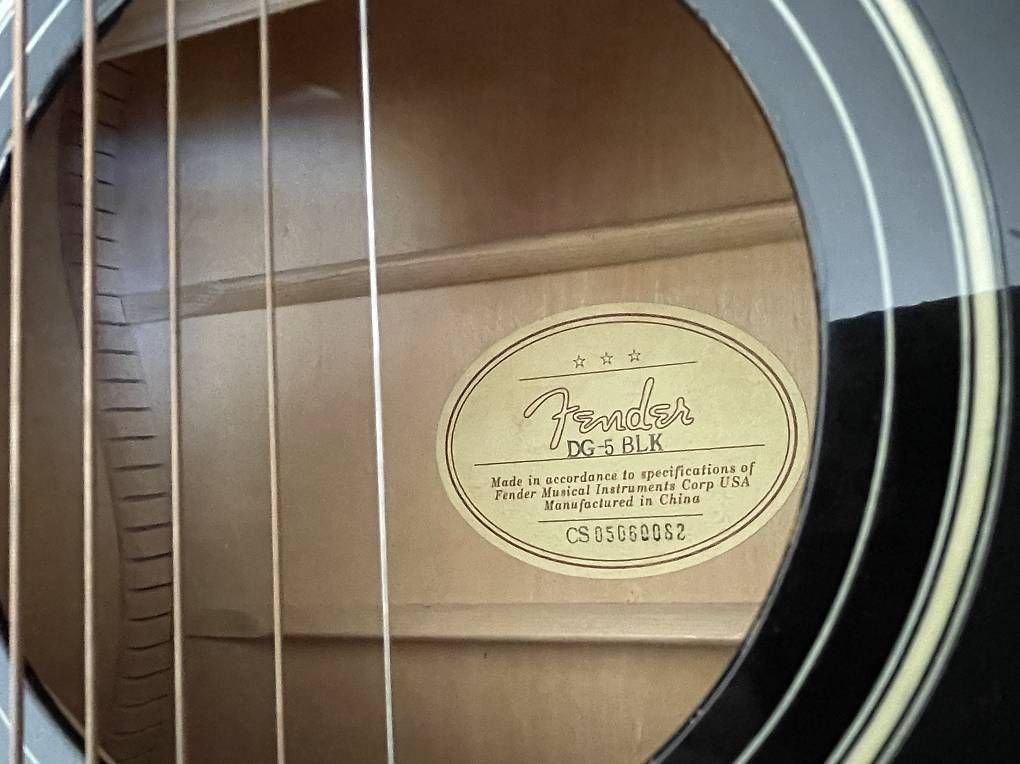 Strumenti musicali: Akustische Gitarre mit Tasche – Usato da Zürich venduto da ele_8wdh 1