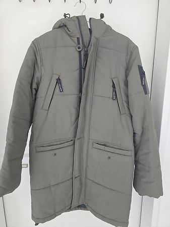 Winterjacke mit Kapuze von Benetton 