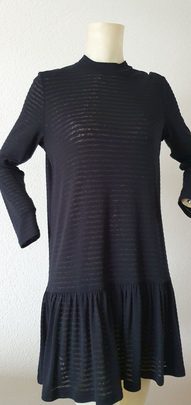 Pieces Kleider: PIECES Kleid grM(38-40) – Gebraucht aus Niederbipp von fashionfuchs