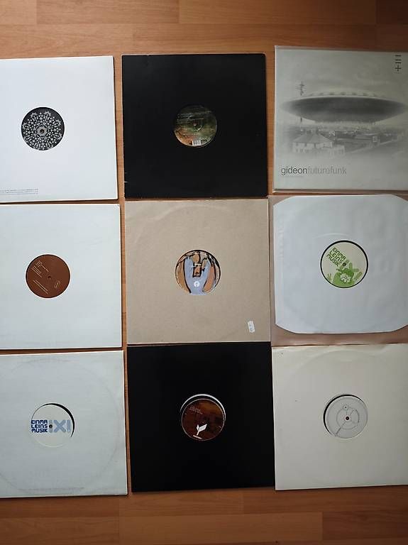 Dischi in vinile: 18 x Vinyl Minimal/ Minimal Techno / Dub Techno – Usato da Sitterdorf venduto da RabattRambo 3