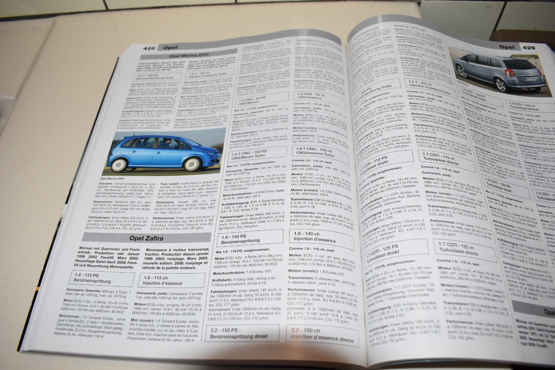 Libri: Catalogue Revue Automobile 2009 – Usato da Le Locle venduto da skycomputer 4