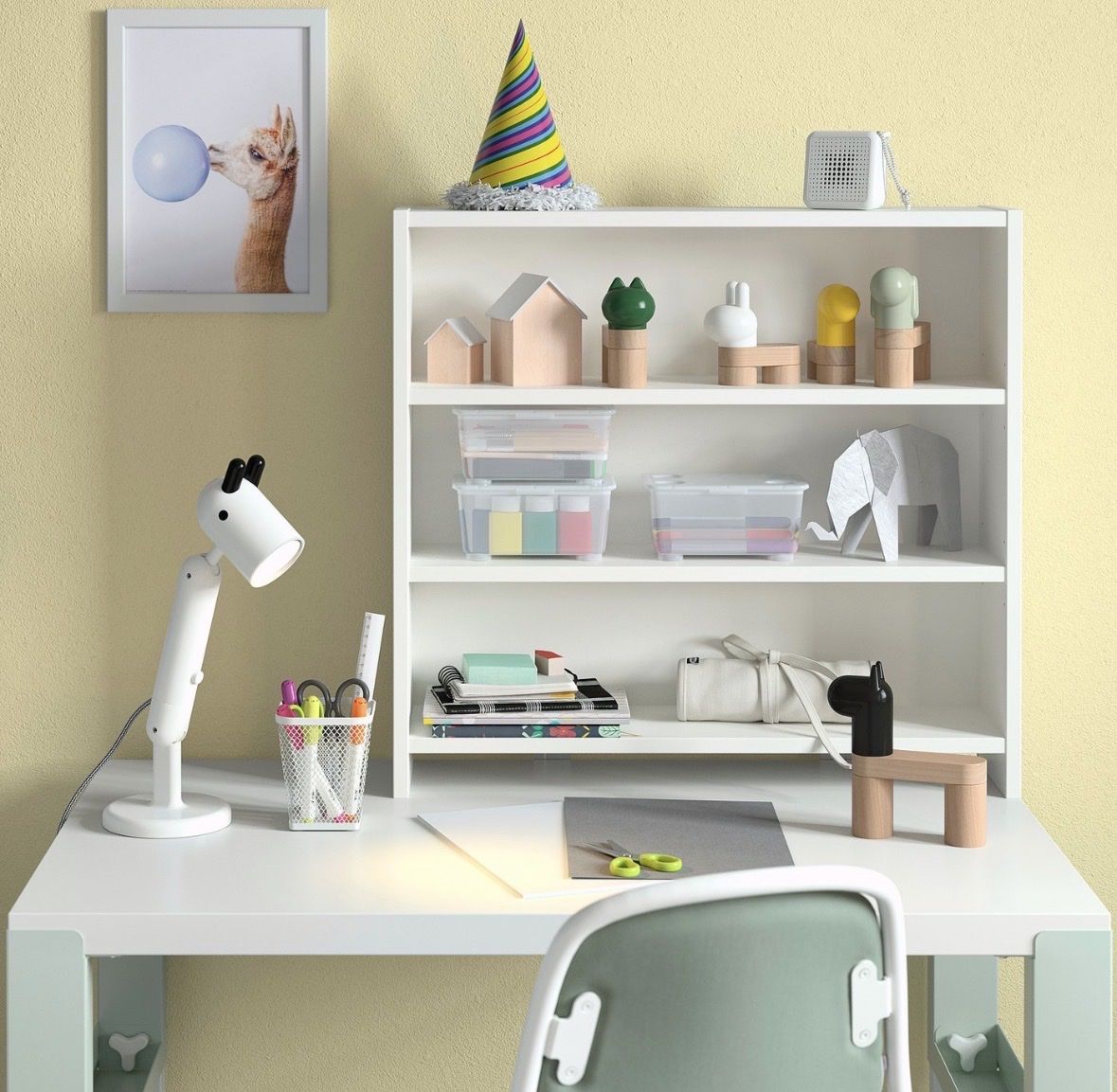 Ikea Bureaux: Schreibtisch gebraucht Kinder Ikea  – D'occasion à Staufen par ale_z6yr 2