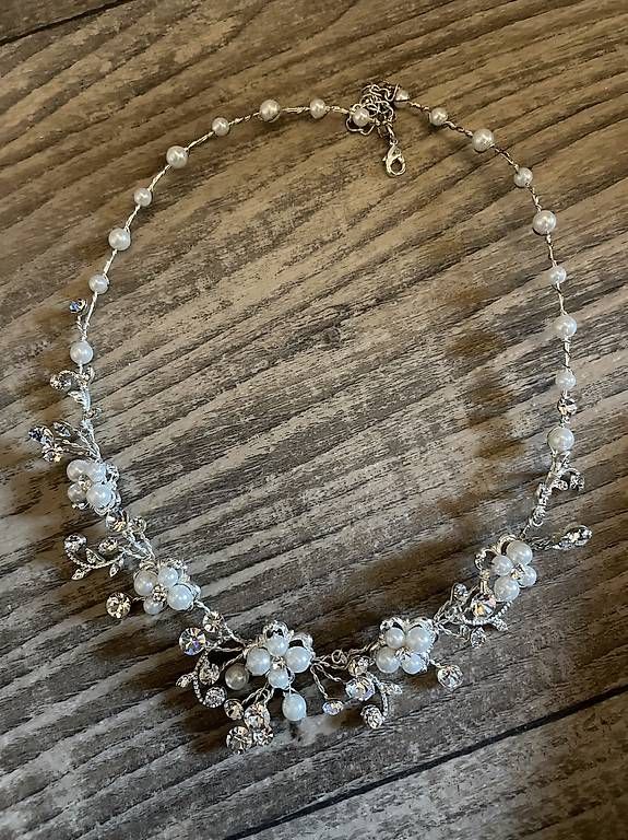Catenine: Brautschmuck Kette und Ohrringe – Usato da Innerberg venduto da shopp