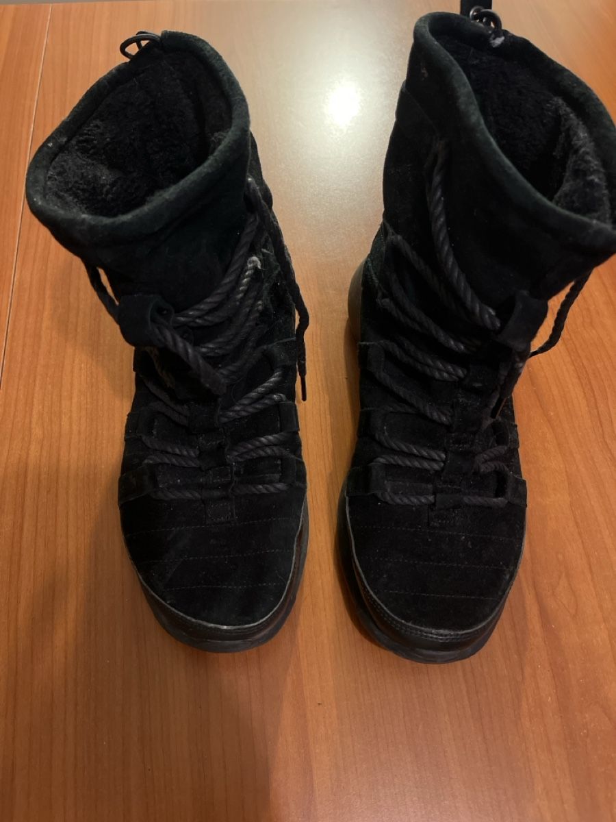 Nike Scarpe da donna: Winterschuhe Nike Gr.41(7) – Usato da Zürich venduto da Luerika