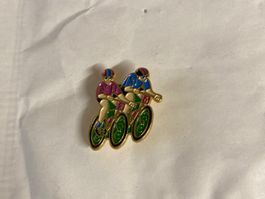 Pin's  cyclistes, parfait pour collectionneurs!
