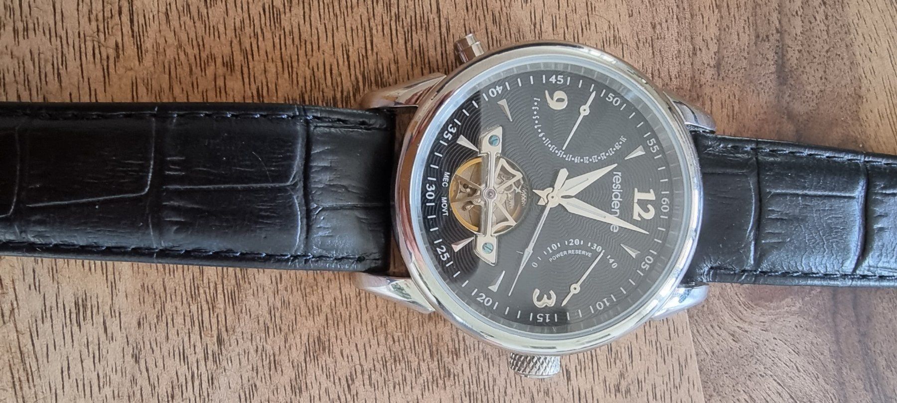 Orologi: Uhr – Nuovo e nell'imballaggio originale da Hombrechtikon venduto da kuckuck04 1