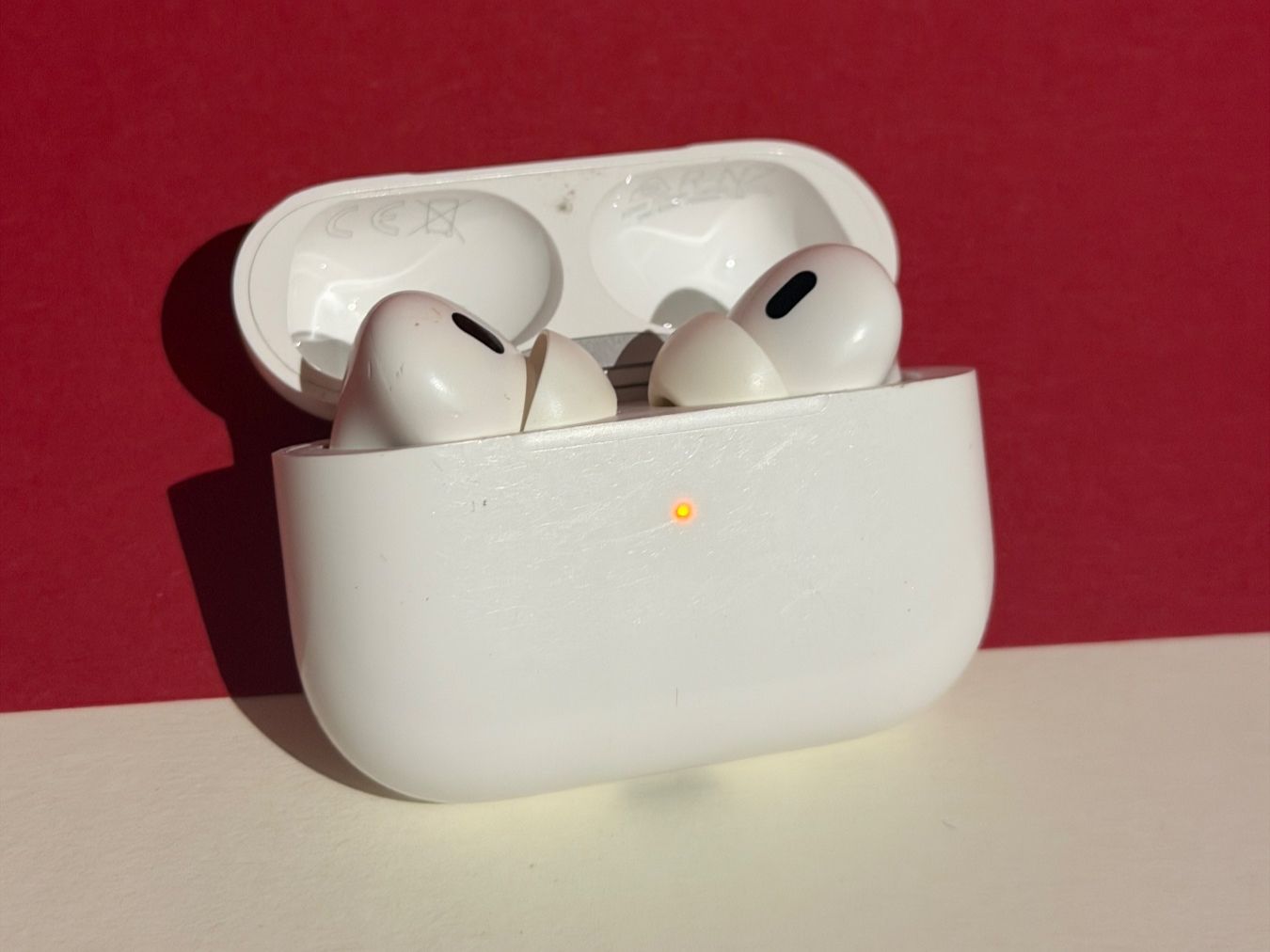 Apple Cuffie: Apple AirPods Pro 2 USB-C Verbindungsproblem ⚠ – Usato da Bern venduto da mura_shop 3