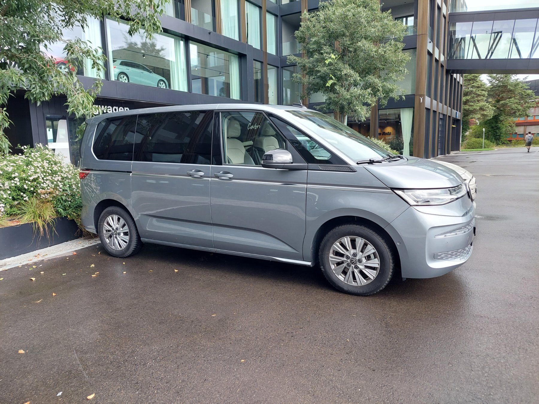 VW Automobili: VW Multivan T7 Style – Usato da Ricken SG venduto da Bobo66